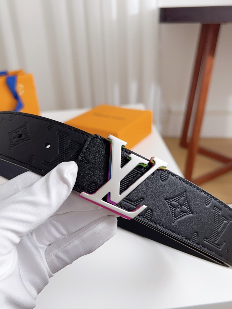 l0vis Vvtt0n belts